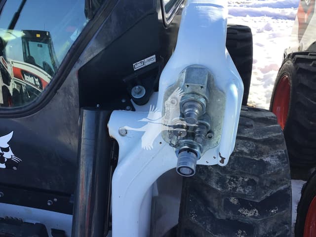 Image of Bobcat S76 equipment image 4