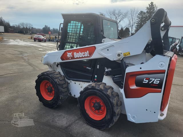 Image of Bobcat S76 equipment image 1