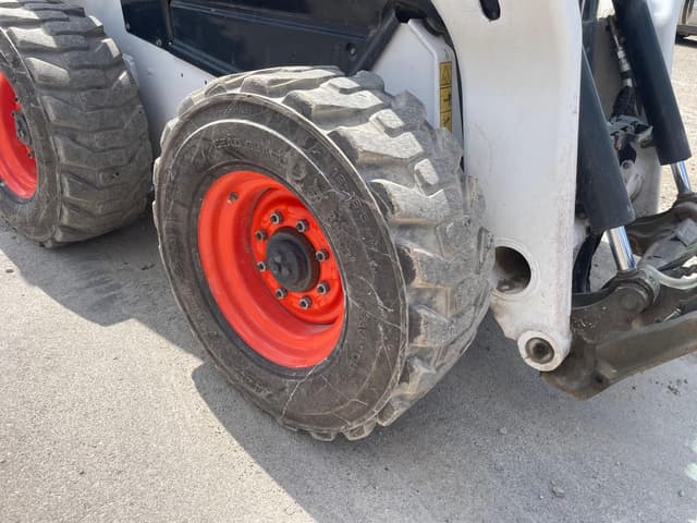 Image of Bobcat S76 equipment image 2