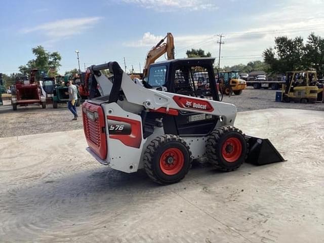 Image of Bobcat S76 equipment image 3