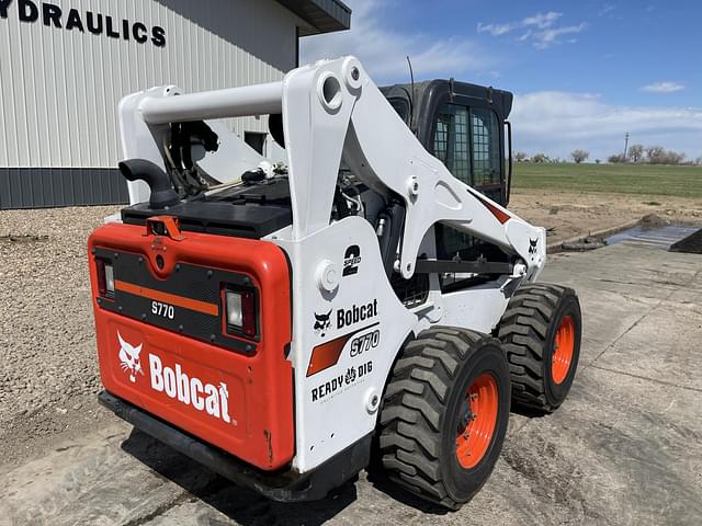 Image of Bobcat S770 equipment image 2
