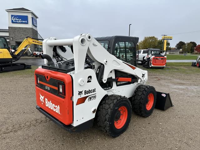 Image of Bobcat S770 equipment image 2