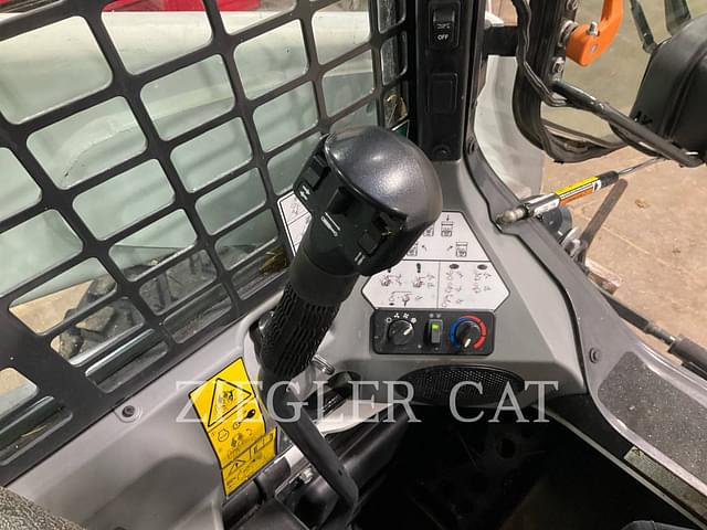Image of Bobcat S770 equipment image 1