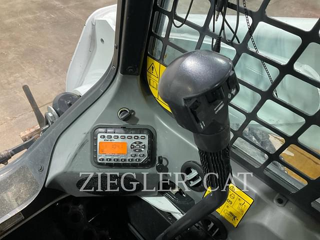 Image of Bobcat S770 equipment image 2