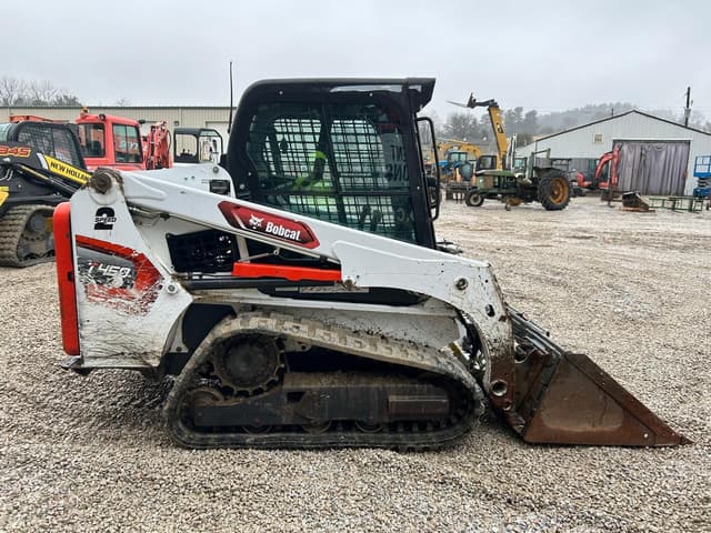 Image of Bobcat T450 equipment image 4