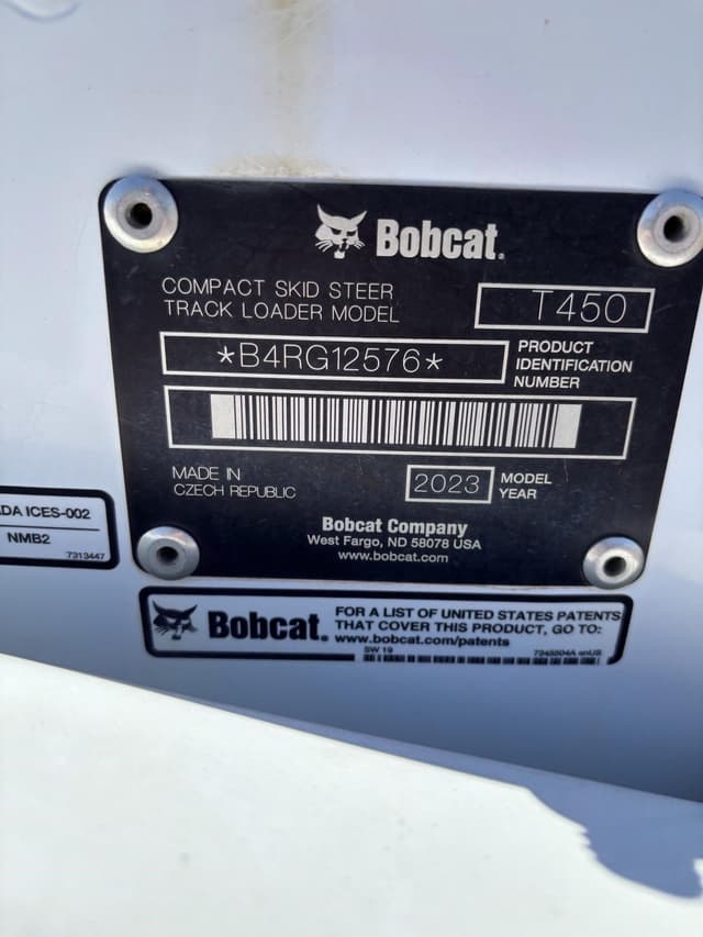 Image of Bobcat T450 equipment image 4