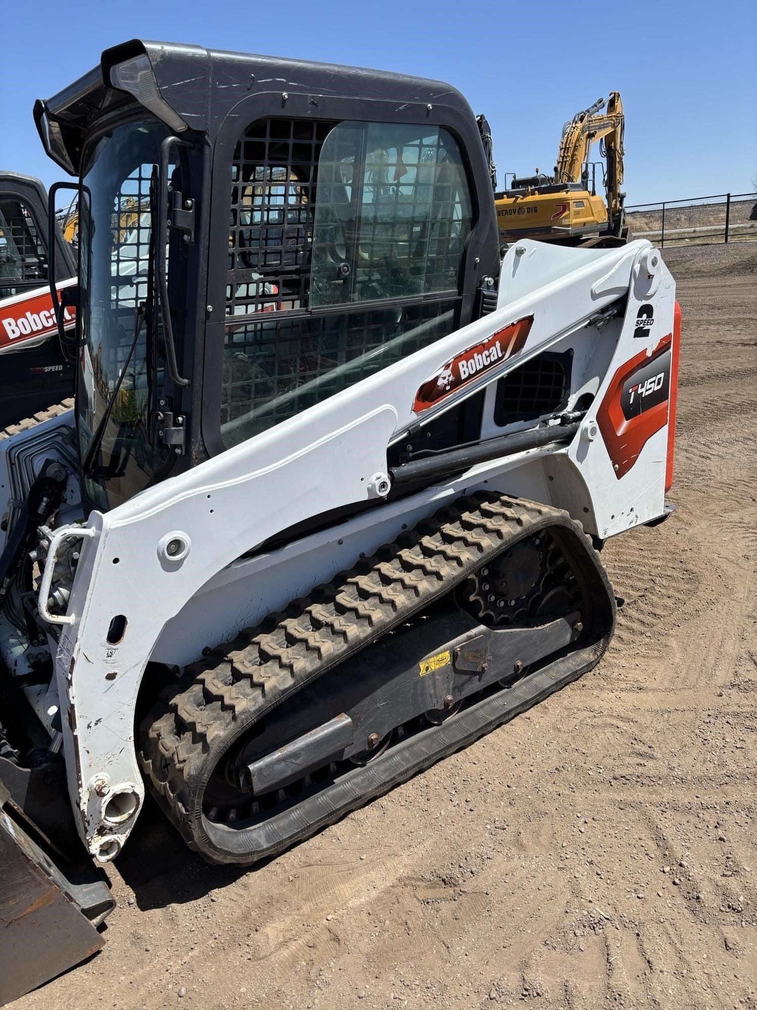 2023 Bobcat T450 Equipment Image0