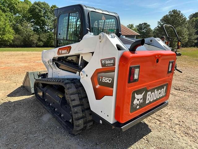 Image of Bobcat T550 equipment image 2