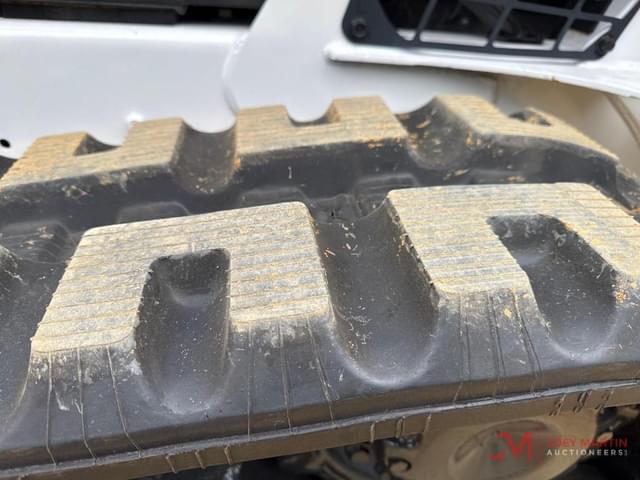 Image of Bobcat T595 equipment image 4