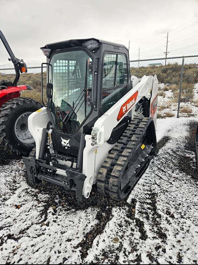 Image of Bobcat T62 equipment image 3