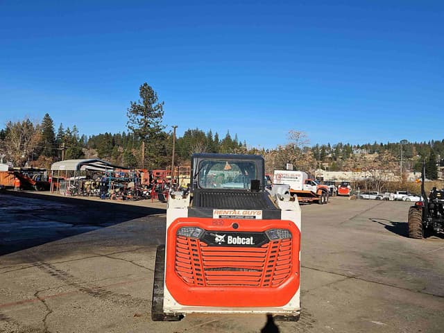 Image of Bobcat T62 equipment image 4