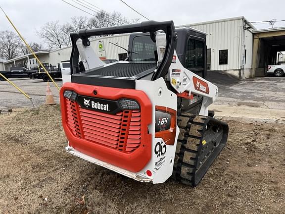 Image of Bobcat T64 equipment image 4