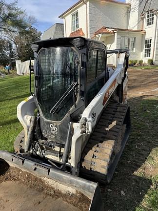 Image of Bobcat T64 equipment image 2