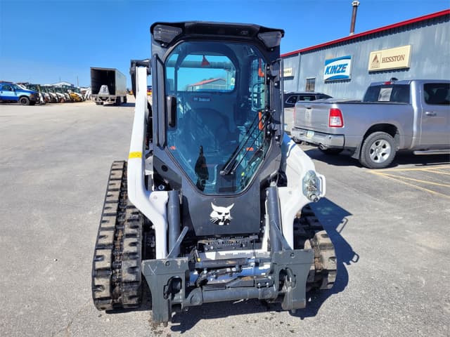 Image of Bobcat T64 equipment image 2