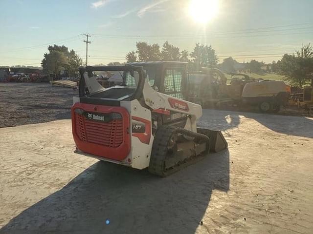 Image of Bobcat T64 equipment image 3