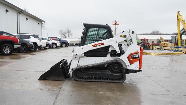 Image of Bobcat T650 equipment image 2