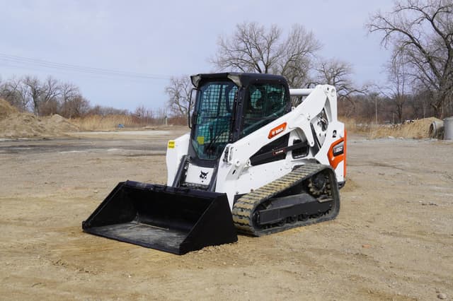 Image of Bobcat T650 equipment image 4