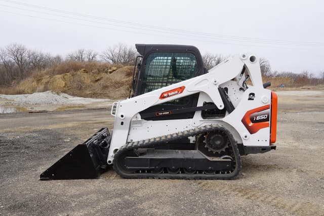 Image of Bobcat T650 equipment image 2