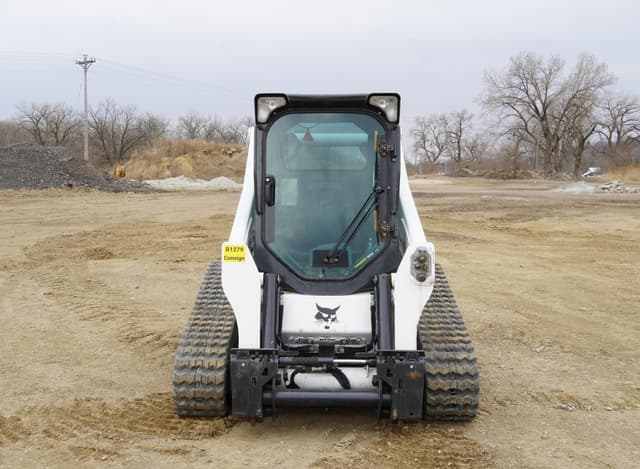 Image of Bobcat T650 equipment image 3