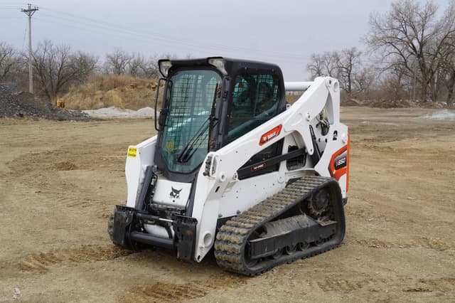 Image of Bobcat T650 equipment image 2