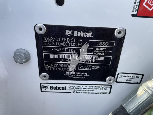 Image of Bobcat T650 equipment image 2