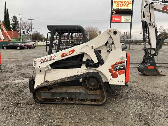 Image of Bobcat T650 equipment image 3