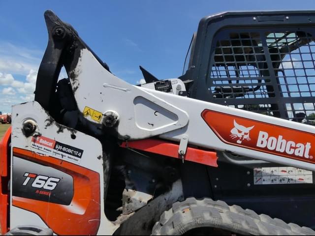 Image of Bobcat T66 equipment image 4