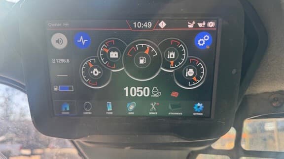 Image of Bobcat T66 equipment image 4