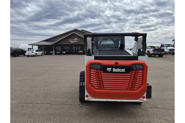 Image of Bobcat T66 equipment image 2
