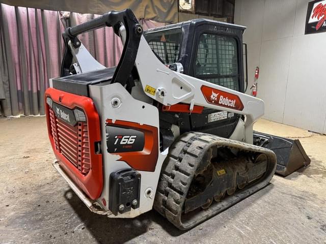 Image of Bobcat T66 equipment image 4