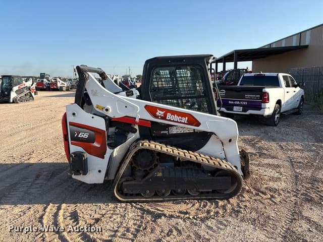 Image of Bobcat T66 equipment image 3