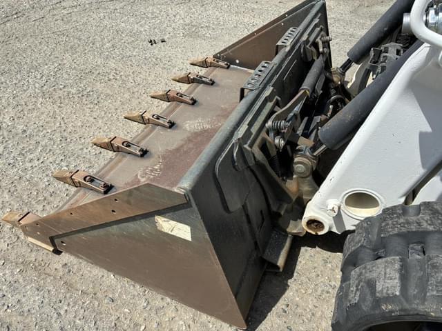 Image of Bobcat T66 equipment image 4
