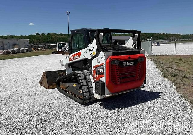 Image of Bobcat T66 equipment image 2