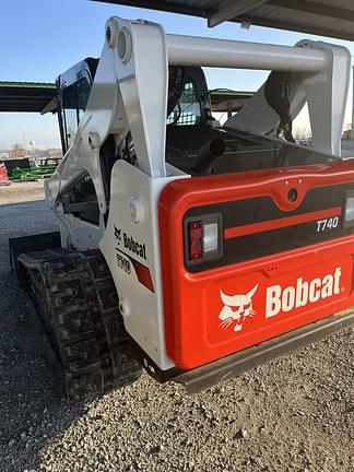 Image of Bobcat T740 equipment image 3