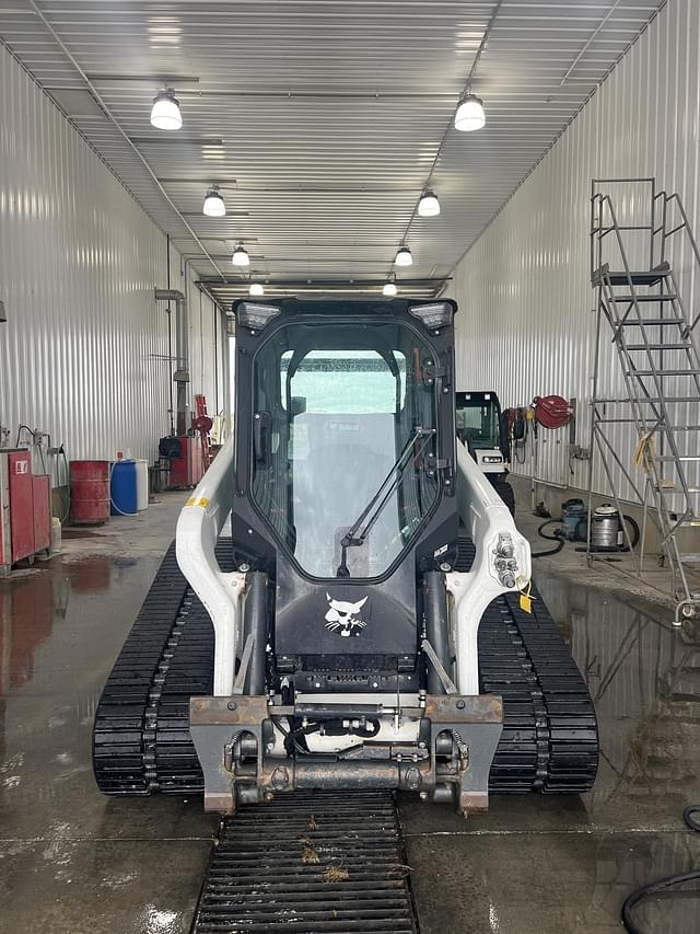 Image of Bobcat T76 equipment image 4