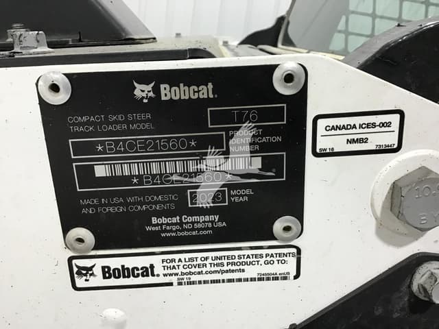Image of Bobcat T76 equipment image 3