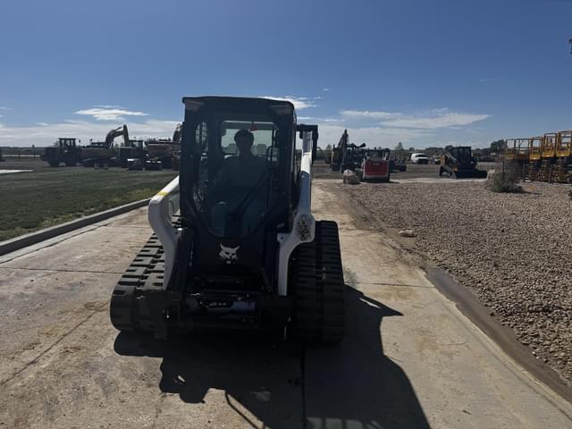 Image of Bobcat T76 equipment image 4