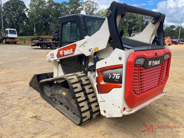 Image of Bobcat T76 equipment image 4