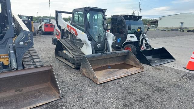 Image of Bobcat T76 equipment image 2