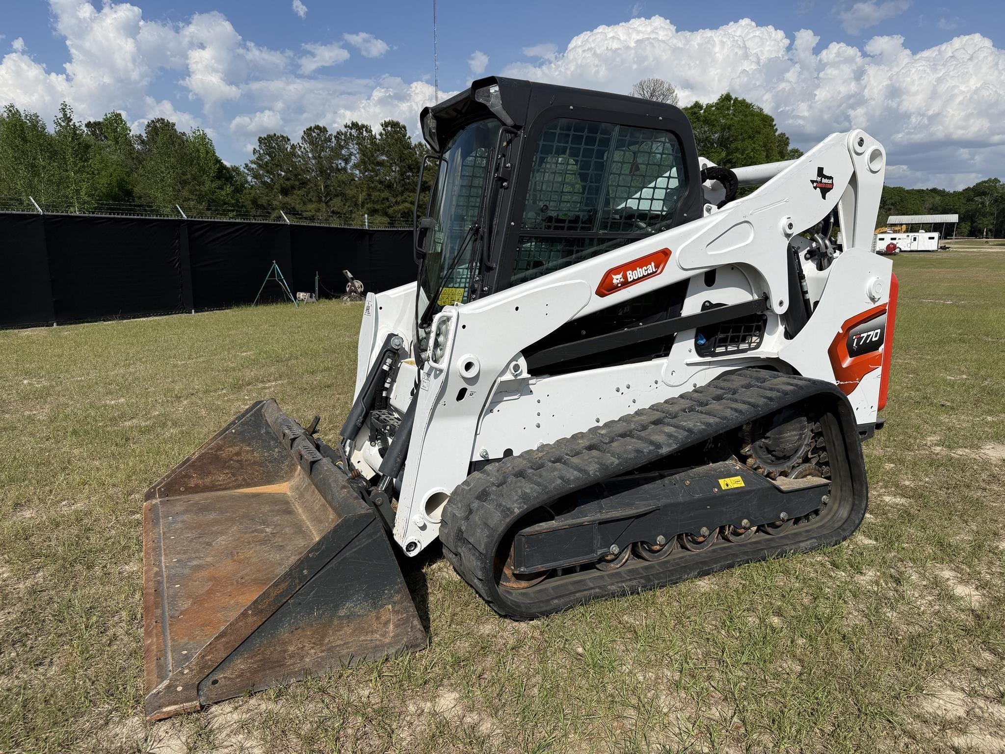 2023 Bobcat T770 Equipment Image0