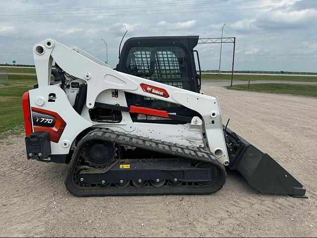 Image of Bobcat T770 equipment image 1