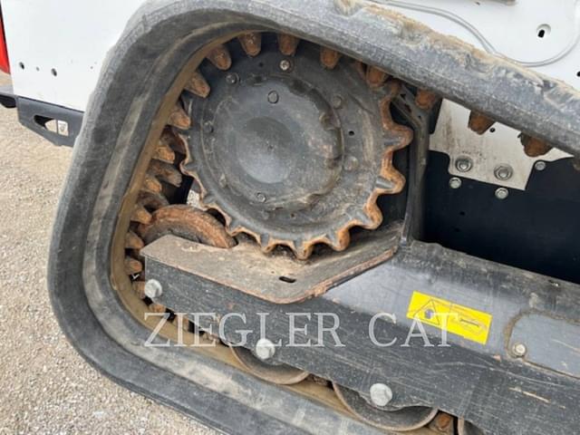 Image of Bobcat T770 equipment image 3