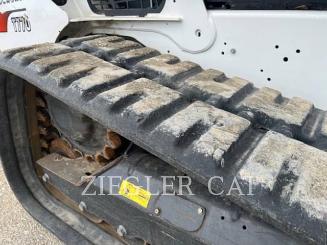 Image of Bobcat T770 equipment image 2