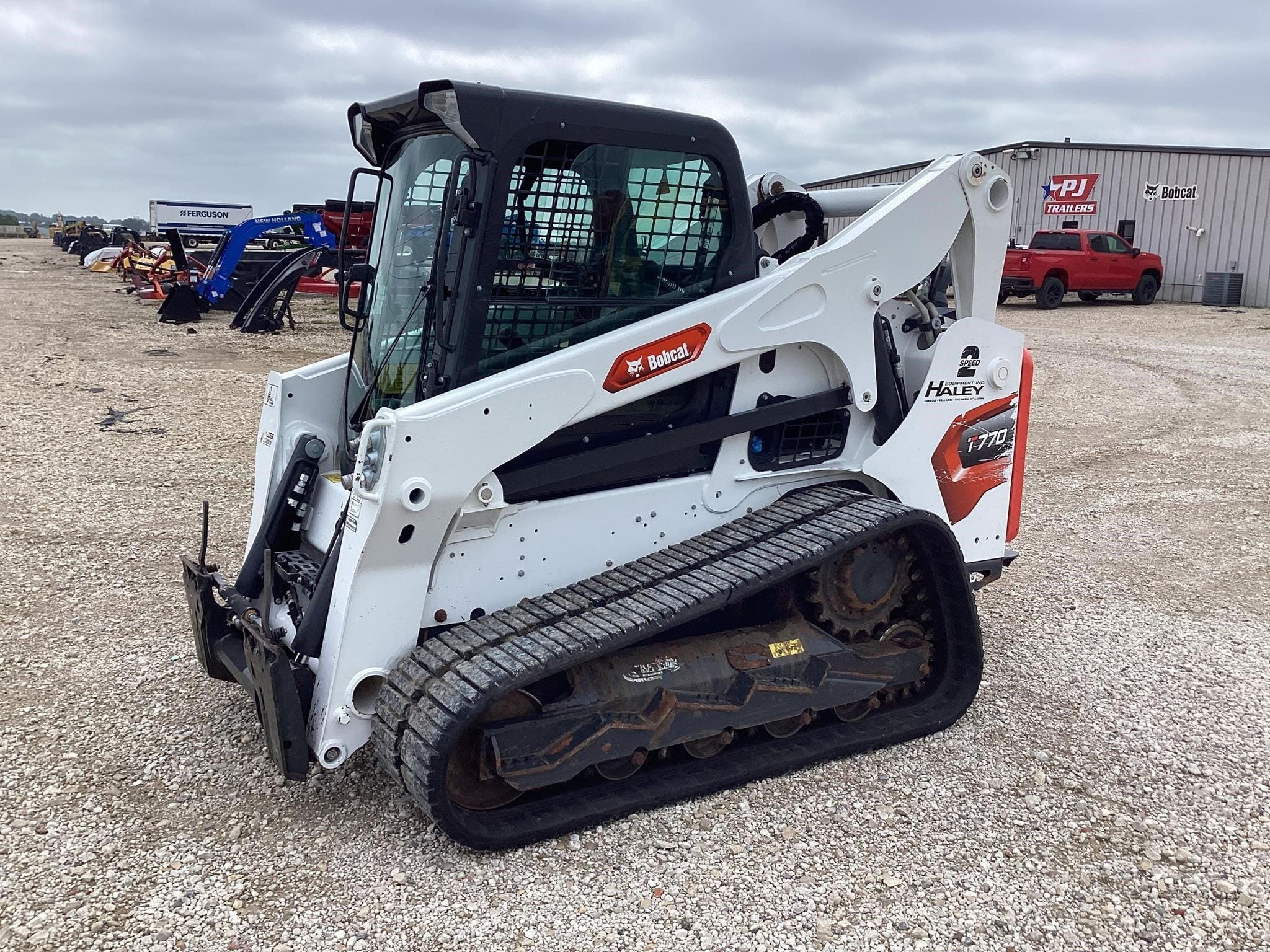 2023 Bobcat T770 Equipment Image0