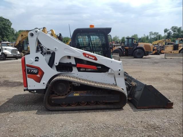 Image of Bobcat T770 equipment image 2