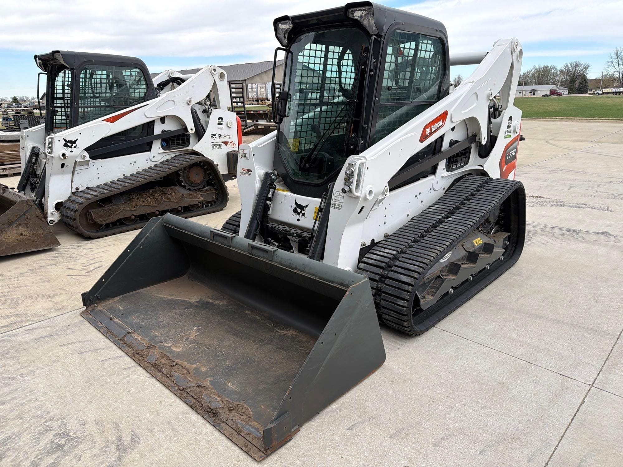 2023 Bobcat T770 Equipment Image0