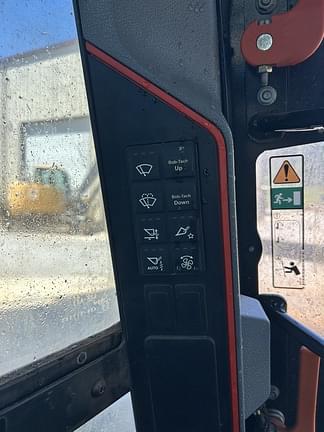 Image of Bobcat T86 equipment image 4