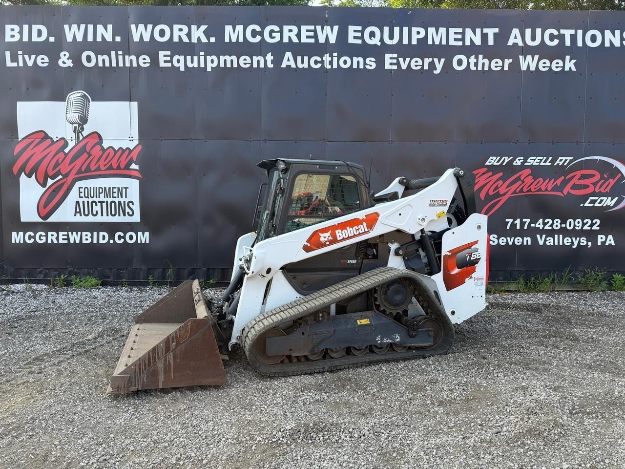 2023 Bobcat T86 Equipment Image0