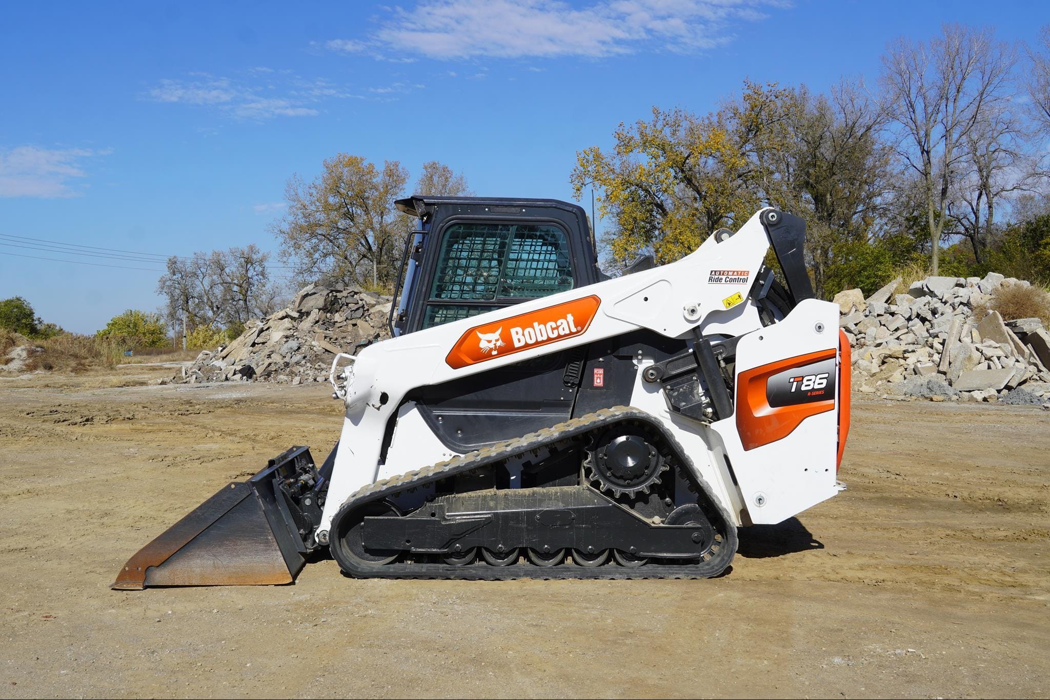 2023 Bobcat T86 Equipment Image0