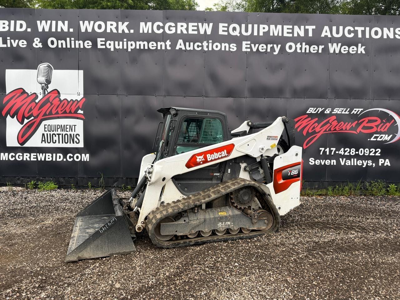 2023 Bobcat T86 Equipment Image0